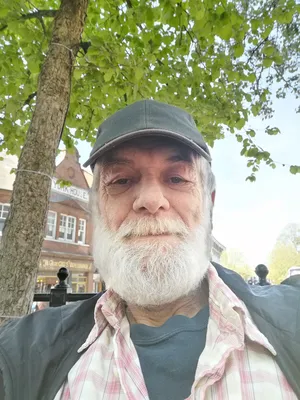 A recent selfie... Looking old and weathered.